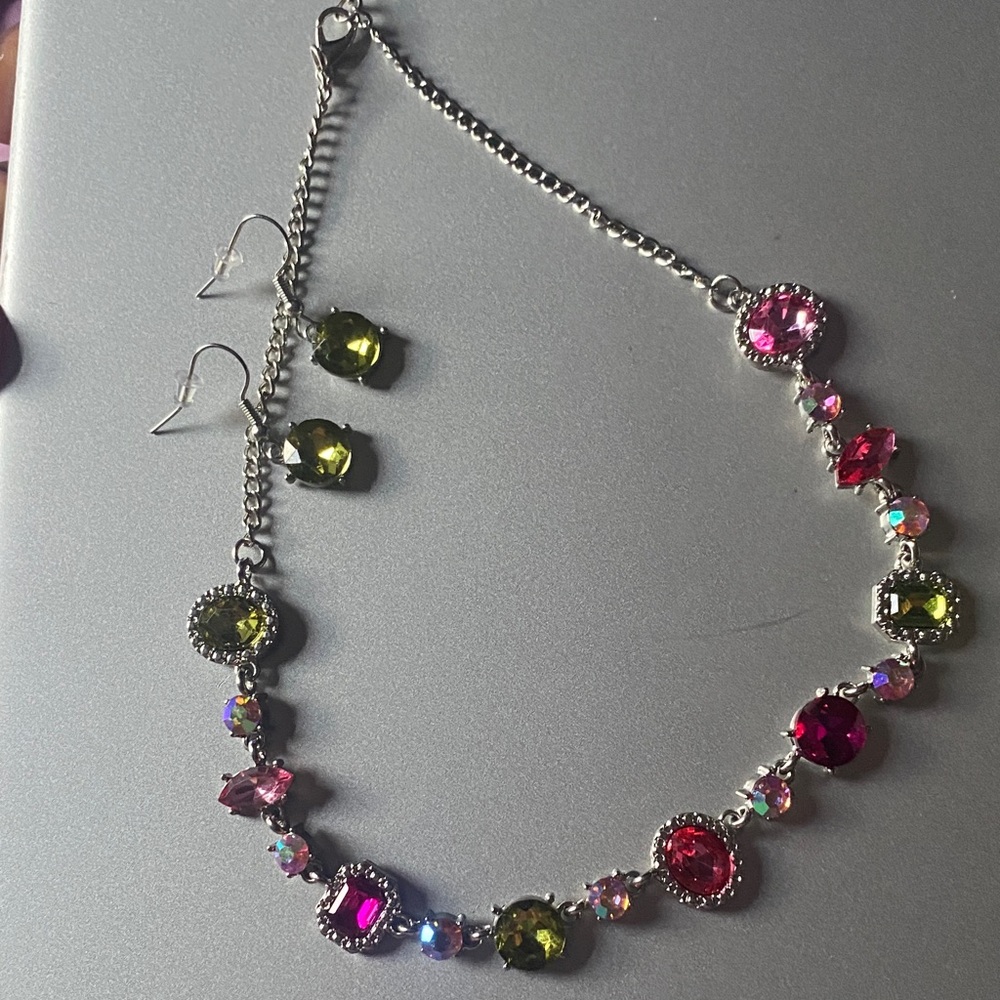 Elegant Multicolor Gemstone Necklace Set